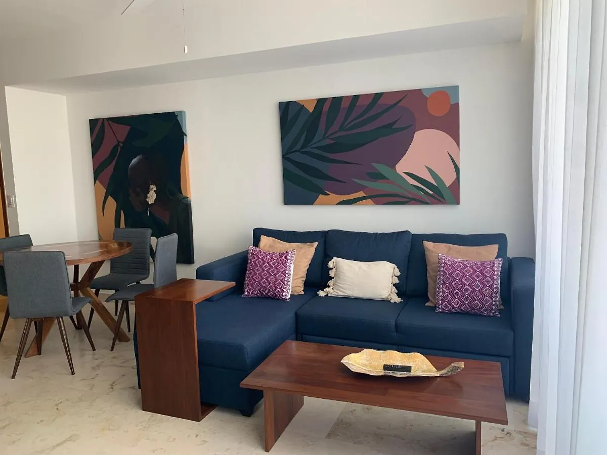 **Stunning **Brand New Apart On 5Th Ave Lägenhet Playa del Carmen